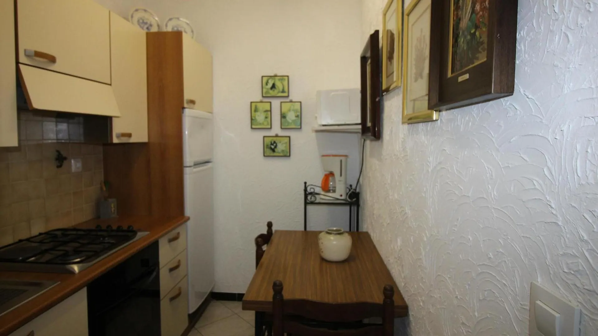 Apartment Grifeu 4 - Apartamento Situado Muy Cerca De La Playa De Cap Ras, Para 4 Personas - Es-228-194 Llanca
