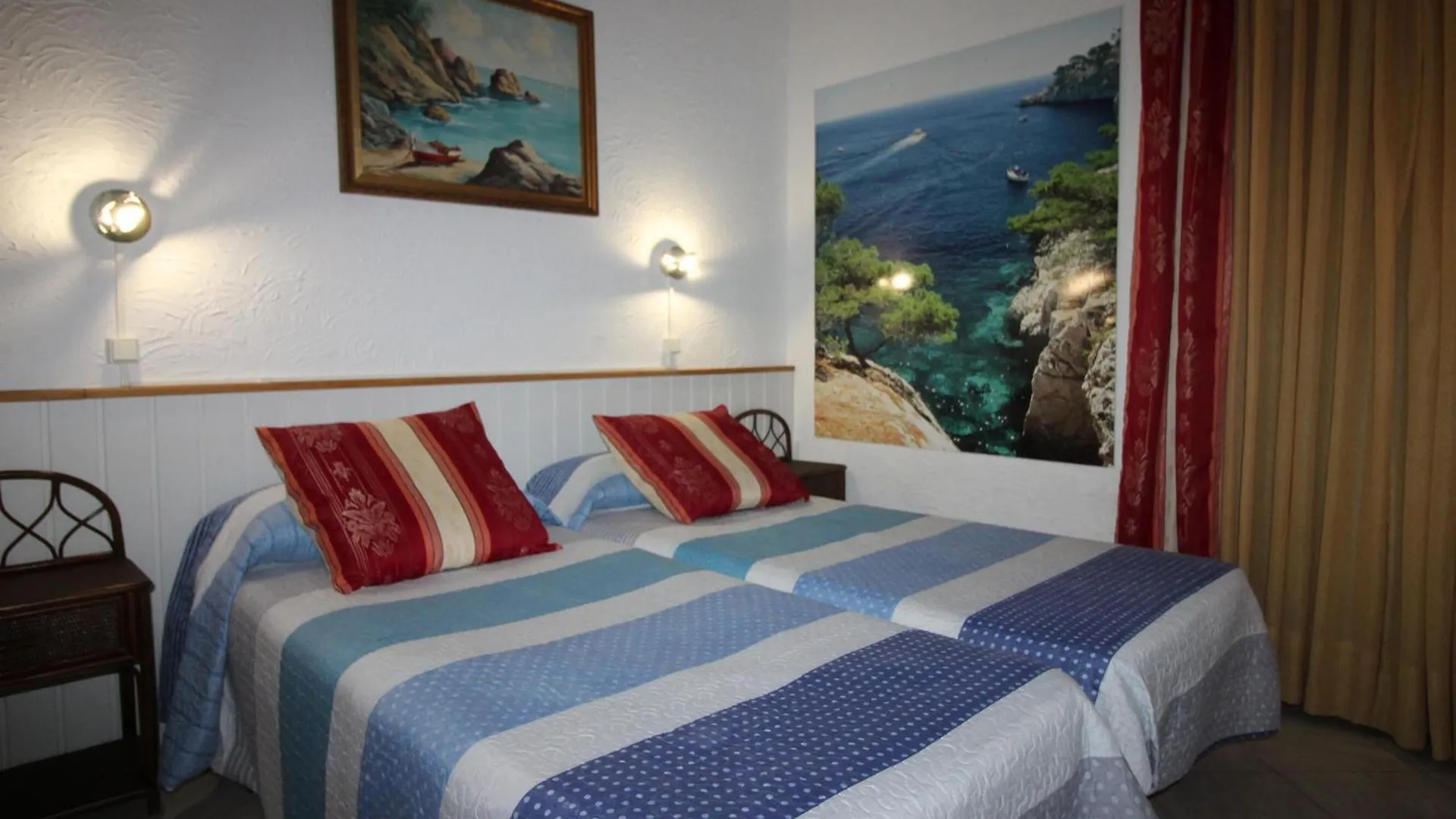 Grifeu 4 - Apartamento Situado Muy Cerca De La Playa De Cap Ras, Para 4 Personas - Es-228-194 Llanca Apartment